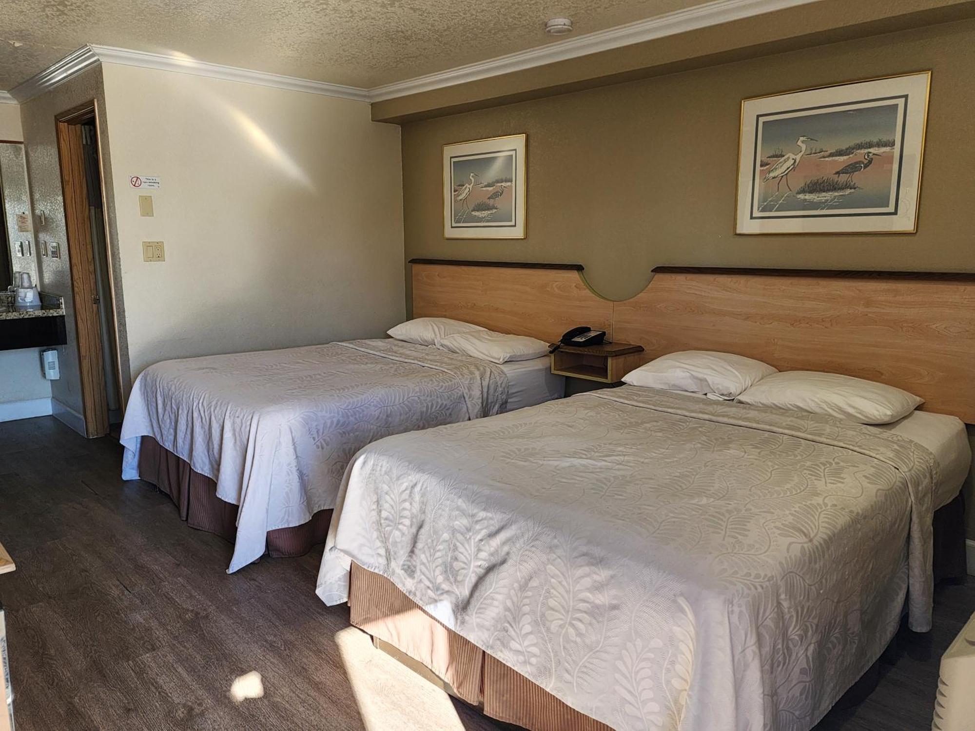 Budget Inn Corcoran Εξωτερικό φωτογραφία