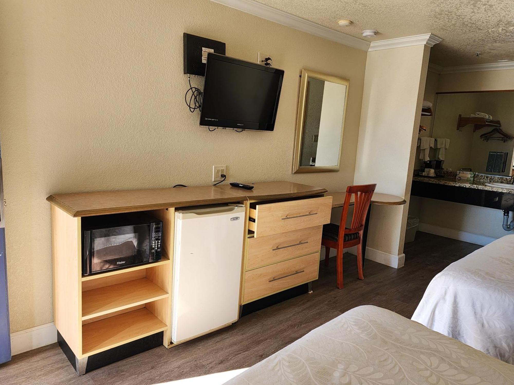 Budget Inn Corcoran Εξωτερικό φωτογραφία