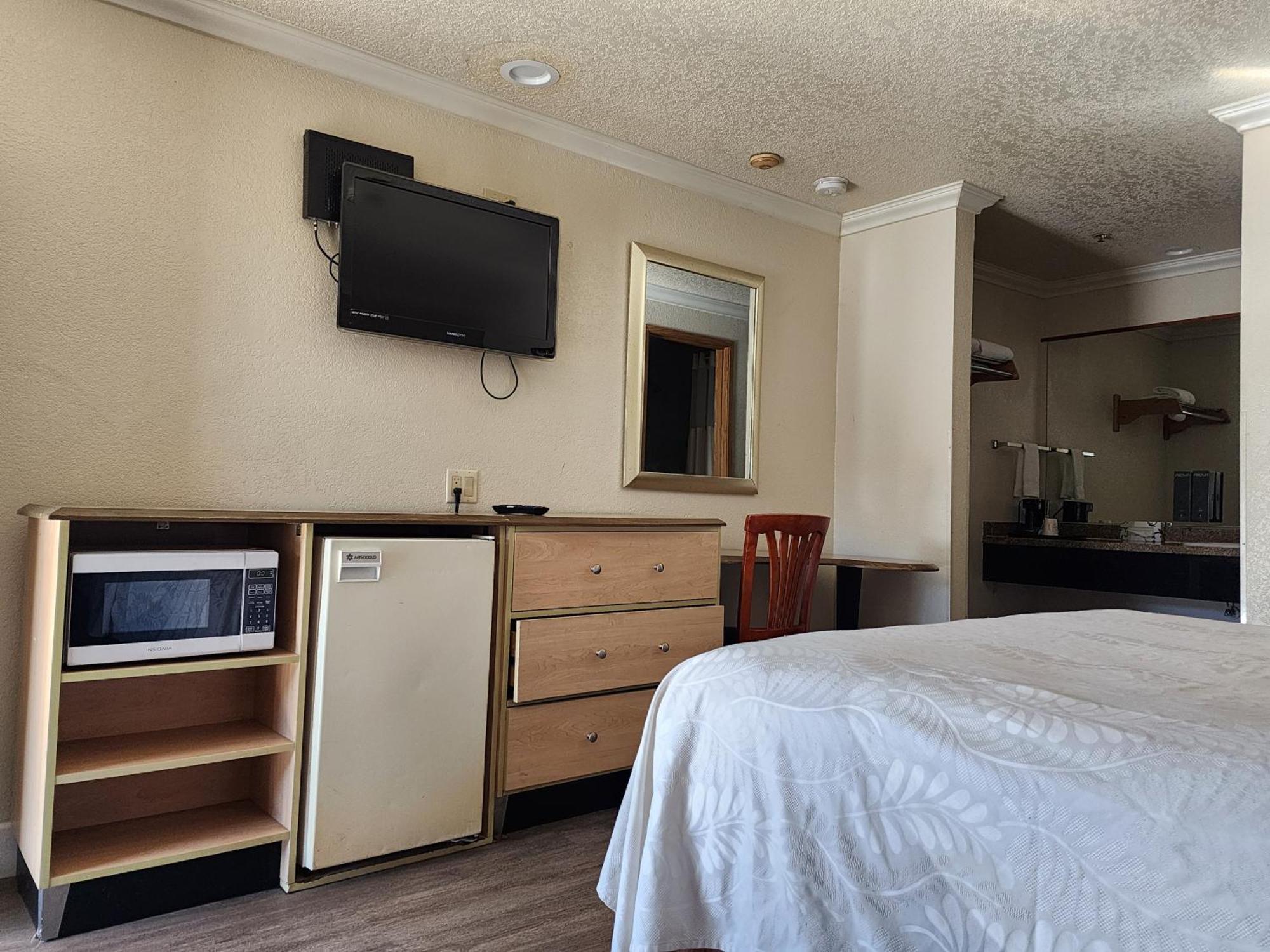 Budget Inn Corcoran Εξωτερικό φωτογραφία