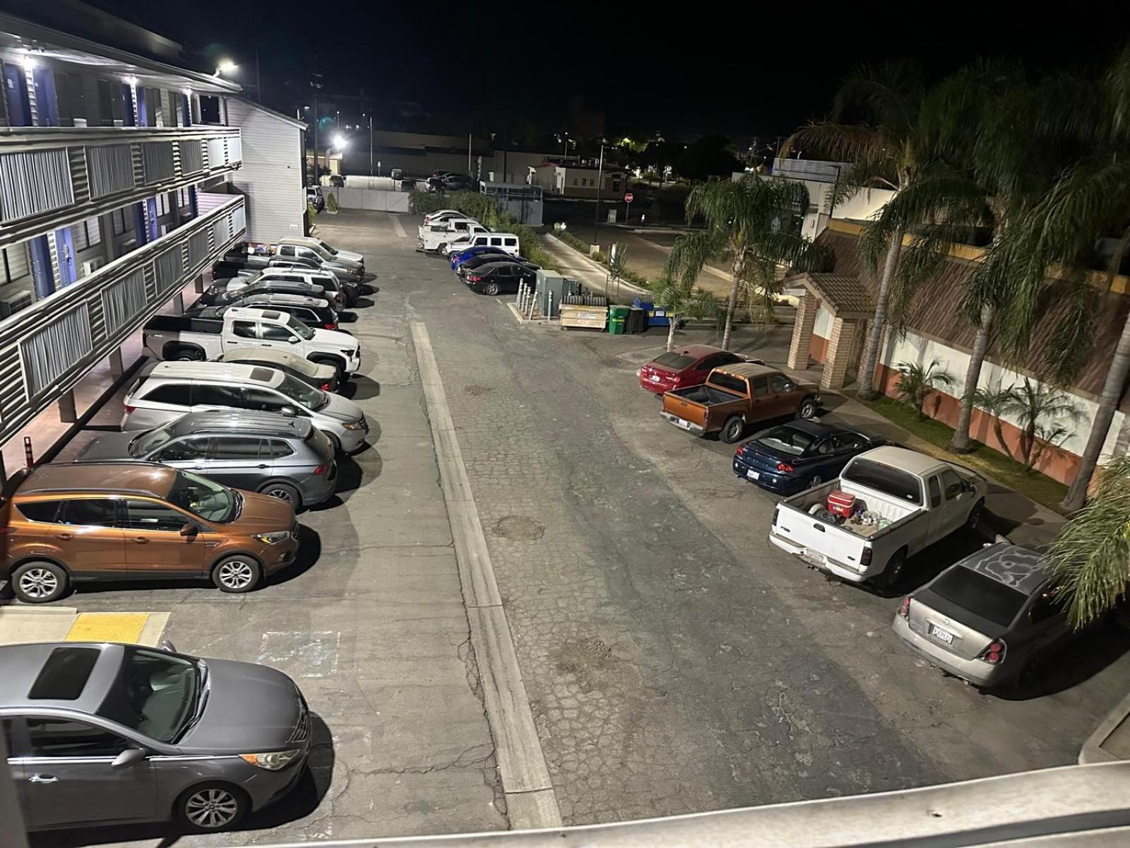 Budget Inn Corcoran Εξωτερικό φωτογραφία